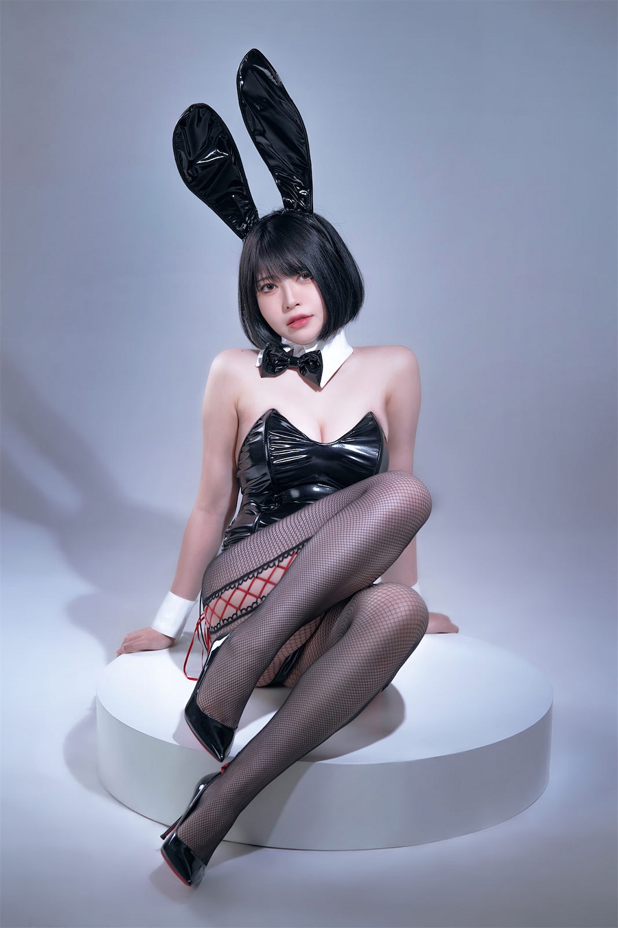 半半子-Bunny Vol.02[75P] 小姐姐 预览1图