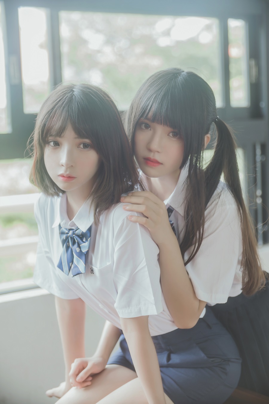 疯猫ss&桜桃喵-JK百合1[43P] 小姐姐 预览2图