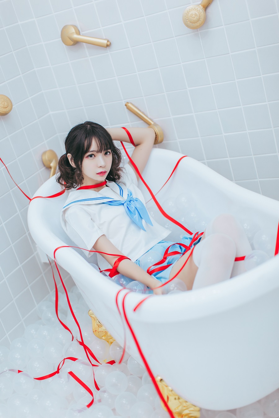 疯猫ss-制服少女写真集01-浴室JK[21P] 小姐姐 预览1图