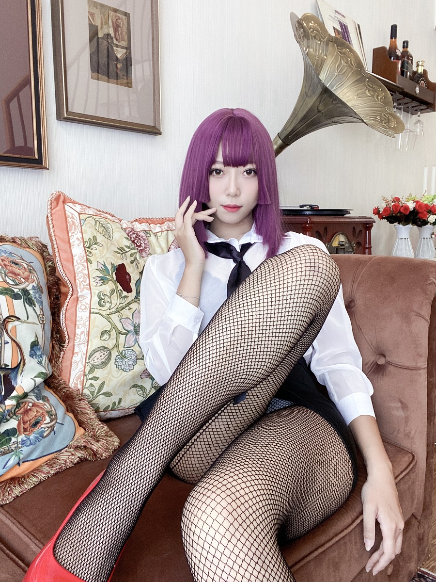 Money冷冷-OL网网制服[82P+5V] 小姐姐 预览1图