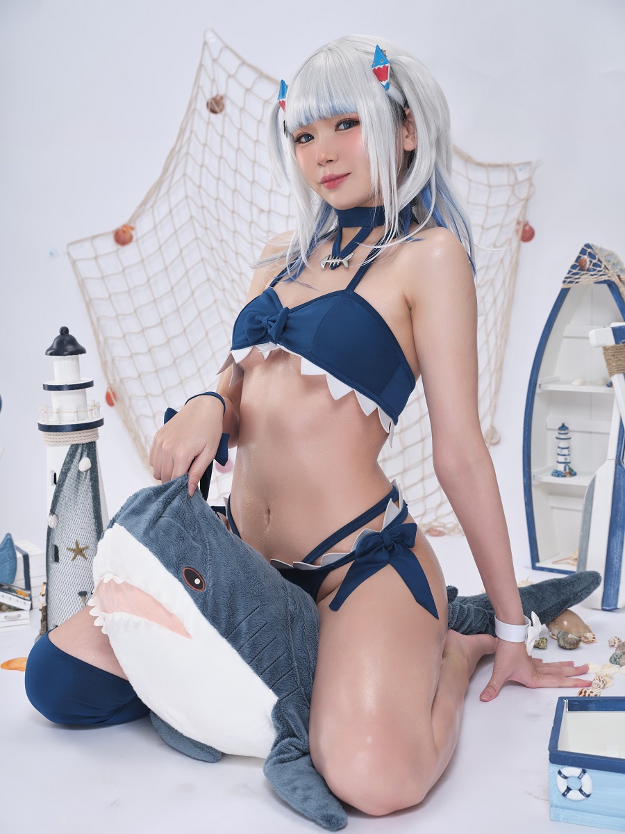 ZinieQ-Gawr Gura Swimsuit[26P+2V] 小姐姐 预览3图